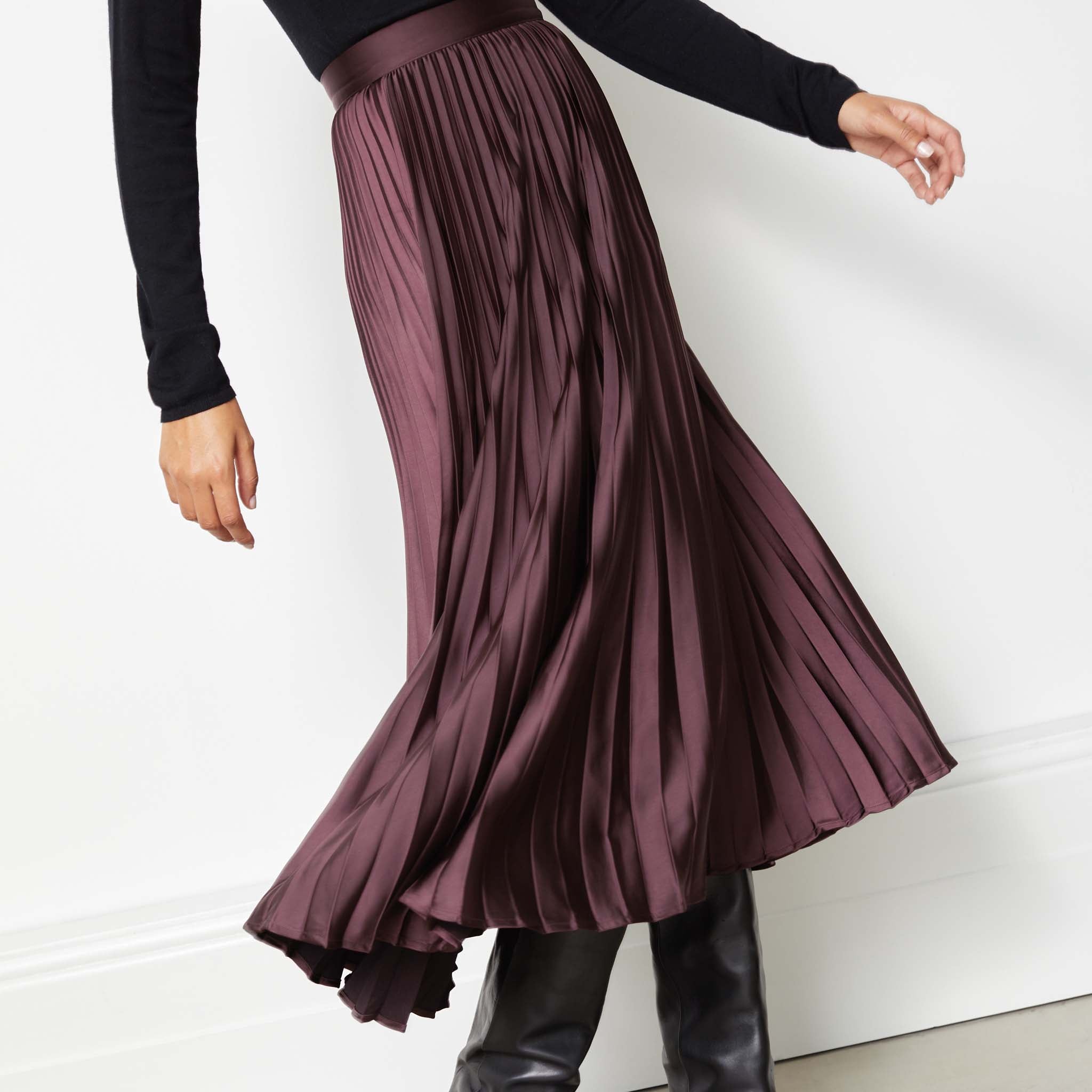 Long pleated skirt outlet near me