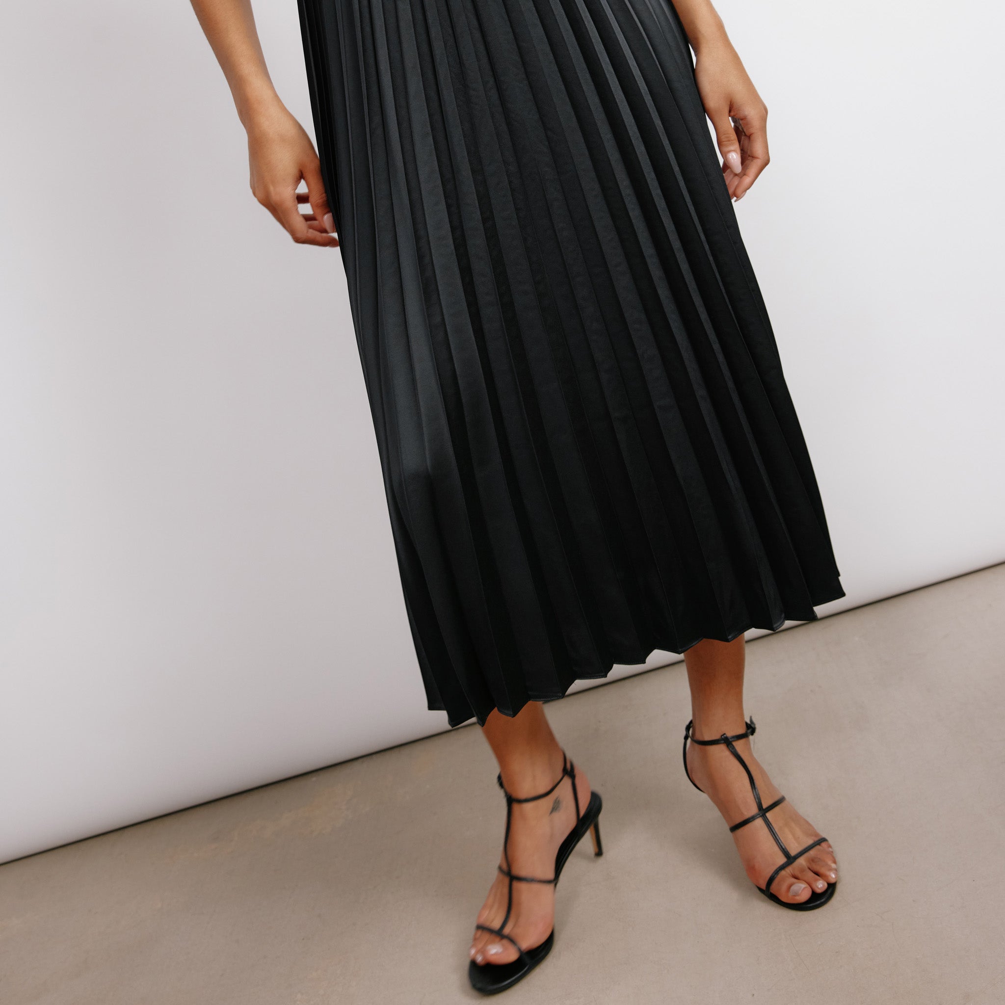 Black Jersey & Woven Pleat Midi Dress