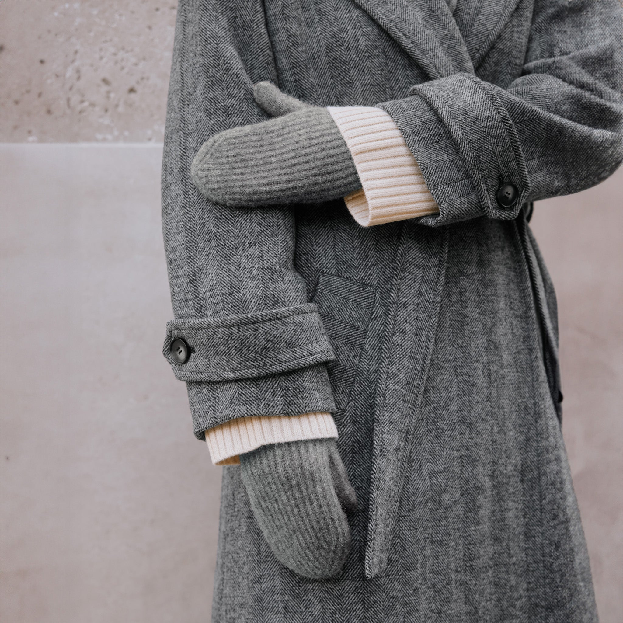 Wool Blend Grey Knitted Mittens